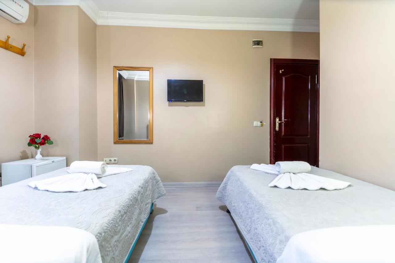 Otel Uemit Istanbulská provincie Exteriér fotografie